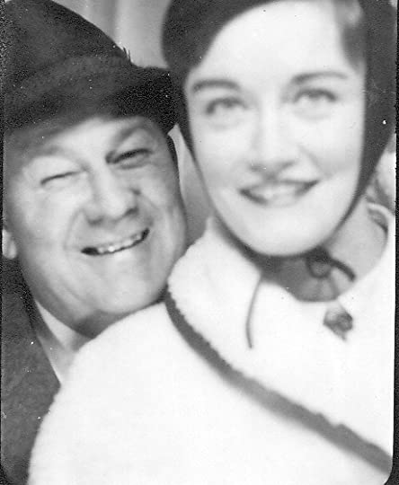 I do cross party lines. We all should. That’s very American.&nbsp;2016.